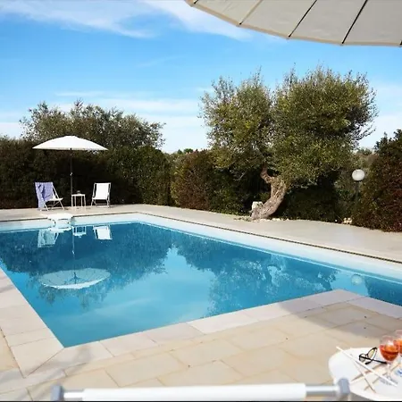 Trullo Dei Fiori Holiday home Cisternino