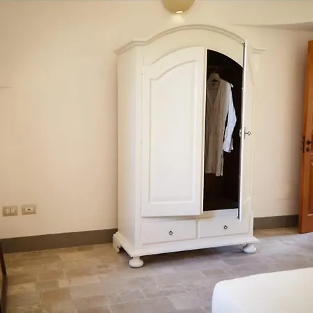 Holiday home Trullo Dei Fiori